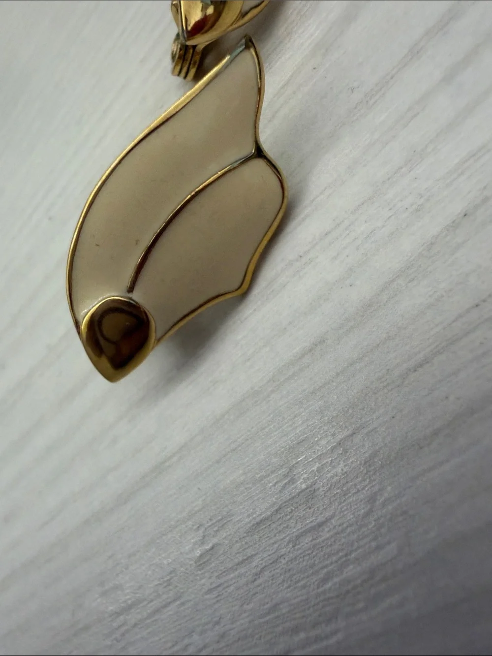 Monet Cream and Gold Leaf Clip Earrings